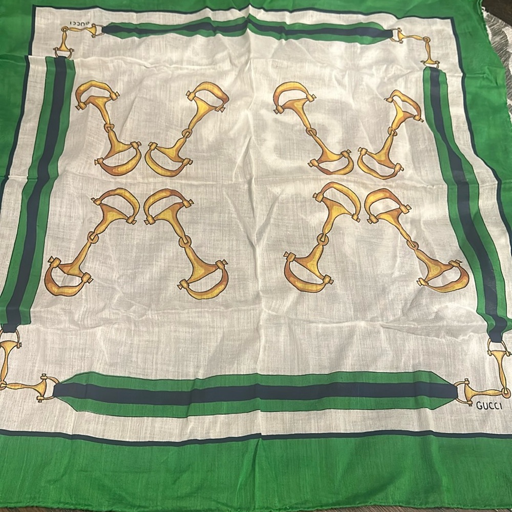 Gucci scarf